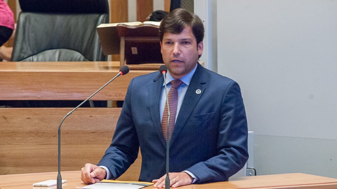 Um sessão extraordinária remota na tarde desta quarta-feira (03), a Câmara Legislativa do Distrito Federal aprovou em segundo turno e redaçã…