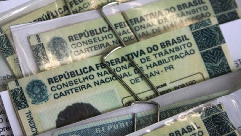 Novas regras da CNH começam a valer nesta segunda (12); veja o que muda