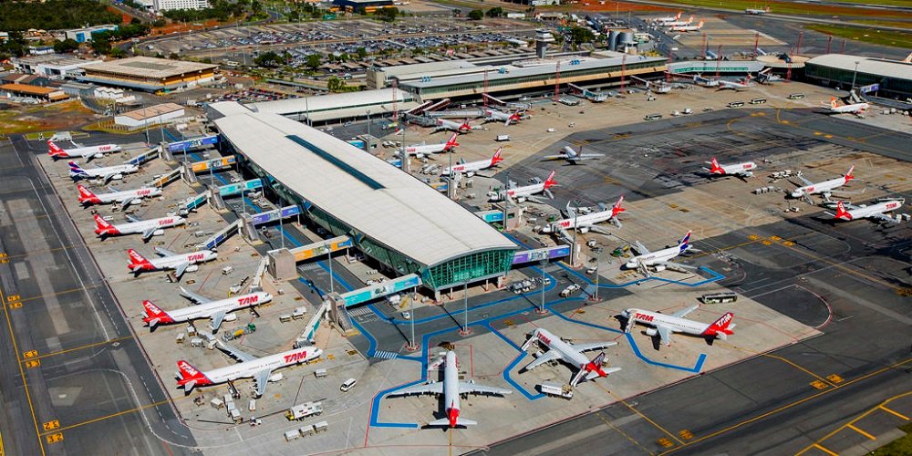 AEROPORTO DE BRASÍLIA INFORMA PASSAGEIROS SOBRE AS NOVAS REGRAS DE USO DE MÁSCARAS NO TERMINAL AÉREO