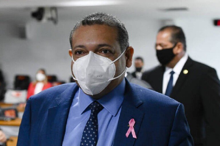 Para o ministro do STF, decretos que proíbem a realização de cultos religiosos descumprem a Constituição
MARCOS OLIVEIRA/AGÊNCIA SENADO