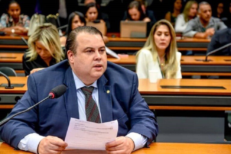 Texto: Ascom – deputado federal Julio Cesar Ribeiro
Foto: Douglas Gomes – Liderança do Republicanos na Câmara