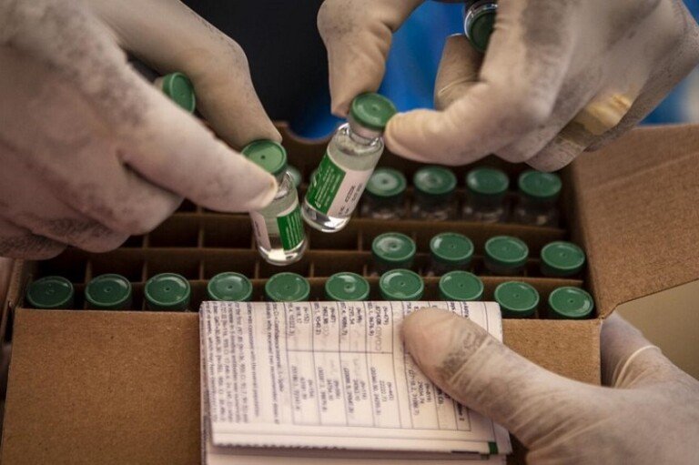 Primeira remessa de vacinas à Covid-19 que chegou ao Mali via iniciativa Covax em março de 2021 (Foto: Unicef/Seyba Keita)