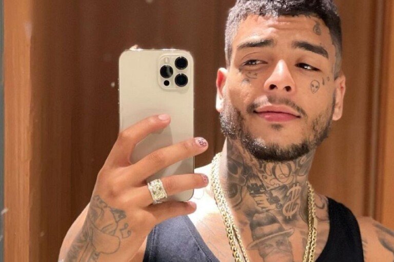 MC Kevin cai do 11º andar de hotel no Rio de Janeiro (Reprodução/Instagram)