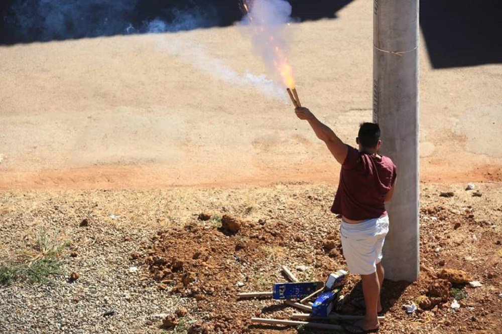 Morte de Lázaro – Morador da Região solta fogos de artifícios
