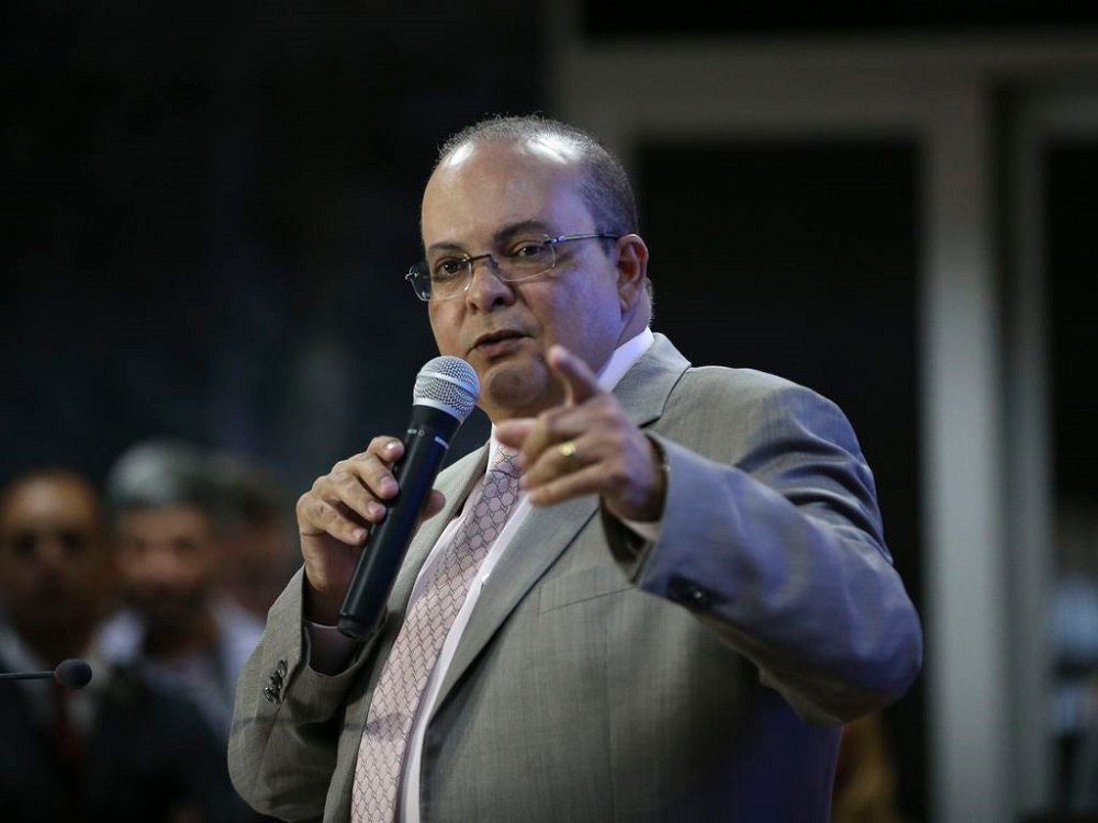 ‘Estamos fazendo revolução em Taguatinga’, diz Ibaneis