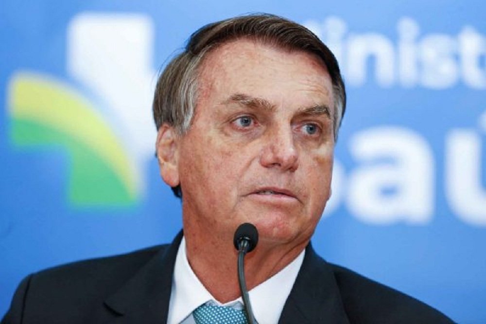Bolsonaro: “Já tá certo quem vai ser presidente ano que vem. A gente vai deixar entregar?”