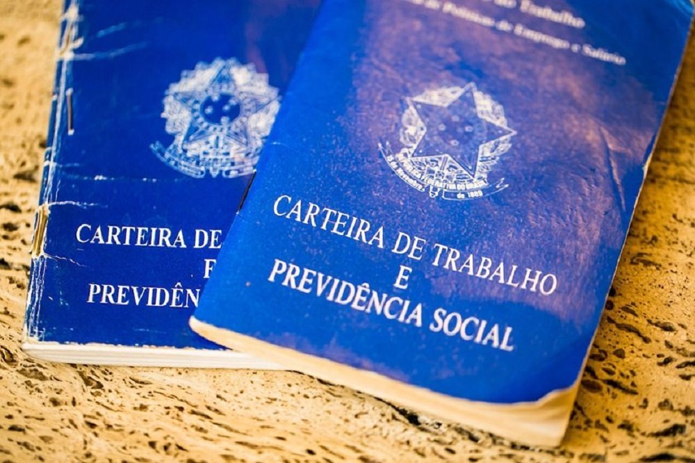 Quer trabalhar? DF tem 391 vagas abertas com salários de até R$ 3 mil