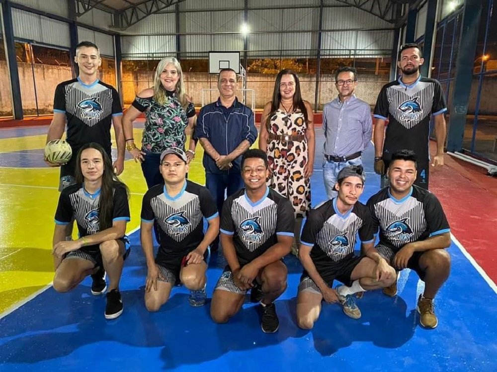 Alunos do CEF 10 do Guará e Equipe Skarks de Queimada ganha quadra de esporte revitalizada