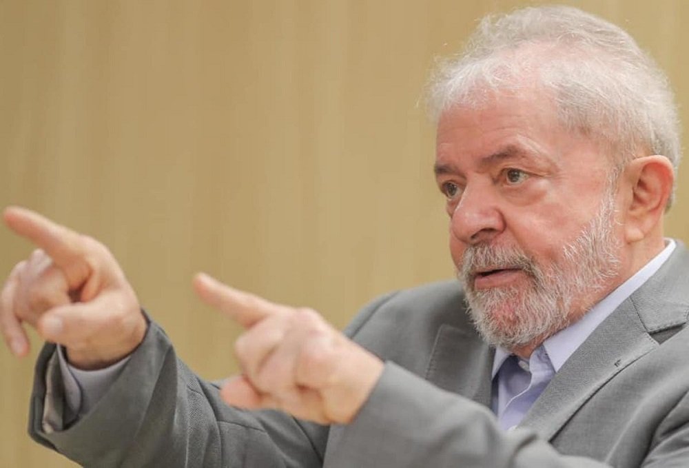 Lula vê resistência em canal com militares