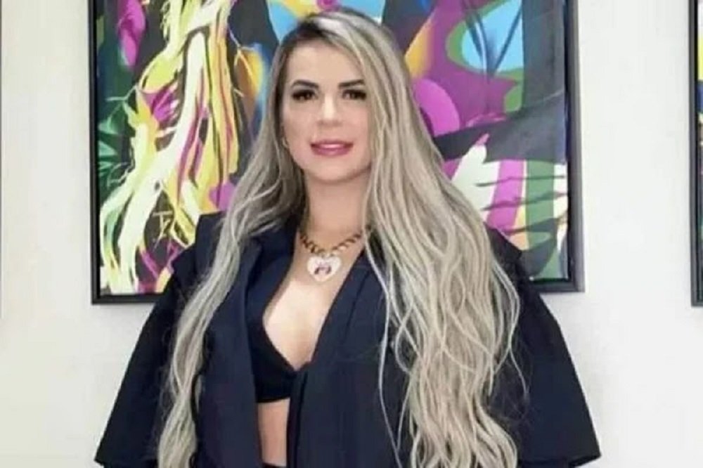 Deolane rebate críticas por usar cropped em audiência: “Juíza não reclamou”
