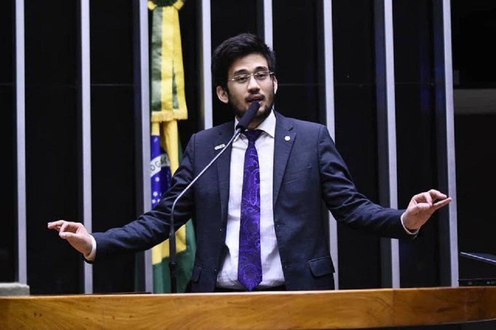 Kataguiri quer fim de frentistas em postos de combustível