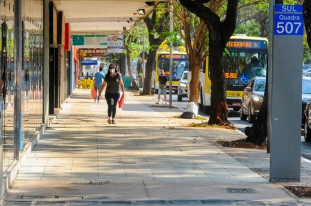 Governo Ibaneis Rocha : Quadras 507/508 da W3 Sul mais bonitas e acessíveis após reformas
