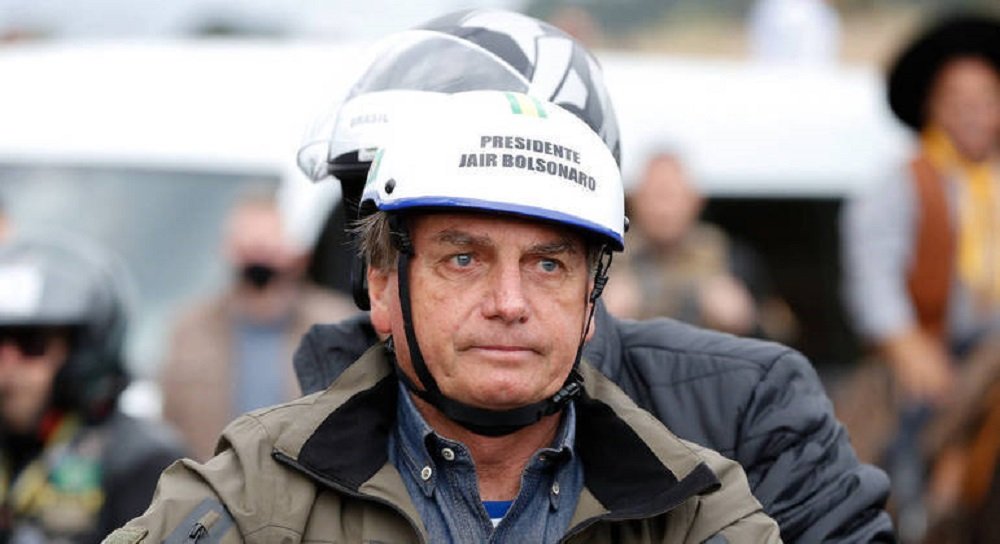 Bolsonaro: “O poder moderador é o povo brasileiro”