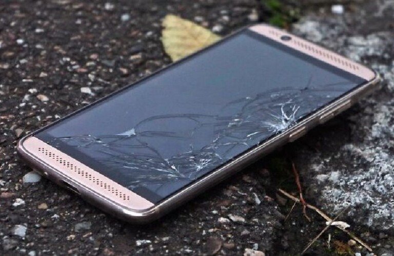 vidro-celular-quebrado-e1513861919269-806x403-1