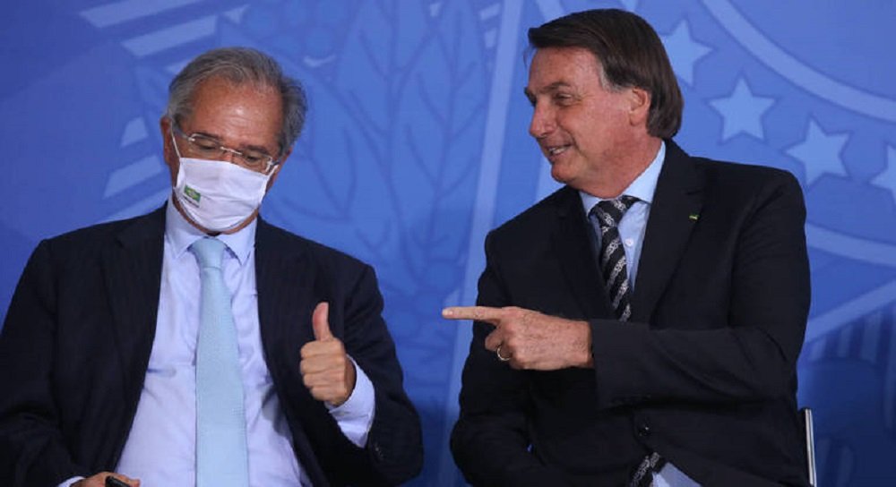 Fora da agenda oficial deste domingo (24), presidente e ministro visitaram uma exposição na Granja do Torto, em Brasília