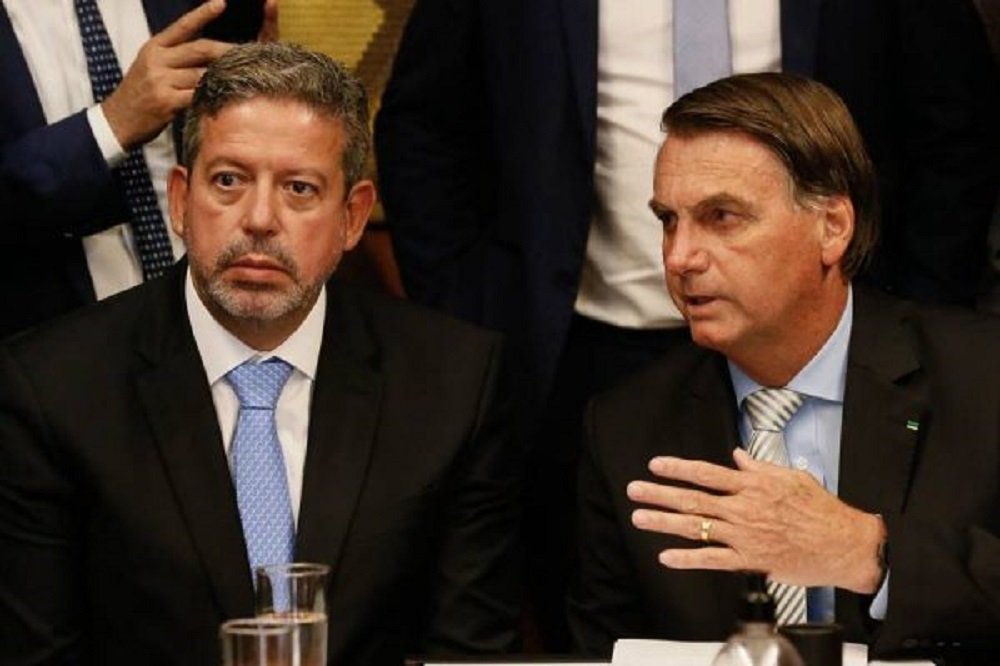 Reunião – Bolsonaro recebe Lira e Guedes para tratar do preço dos combustíveis