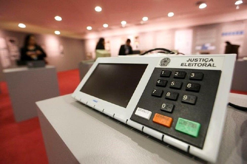 TSE seleciona “hackers” para testar segurança das urnas eletrônicas