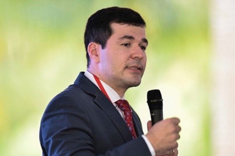 Rafael-Lara-Martins-candidato-a-presidencia-da-OAB-GO-pelo-grupo-da-situacao-1-600x400