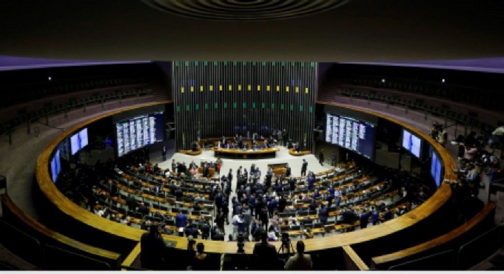 Câmara aprova PEC dos Precatórios após mudanças no texto