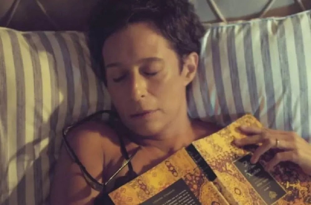 Globo causa polêmica ao exibir cena de masturbação em novela