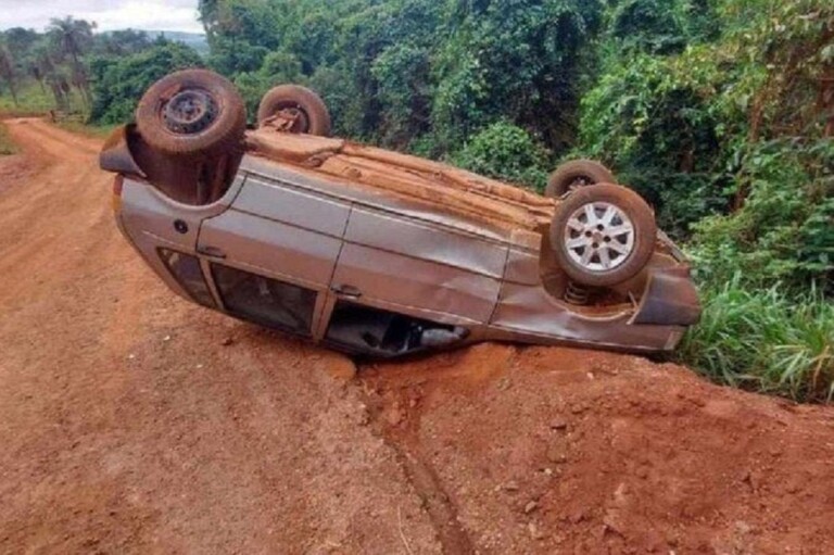 1_carro_usado_na_fuga_que_acabou_capotando_1_170002-7162231