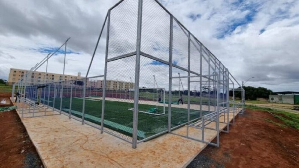 Uma praça de esportes para o Riacho Fundo II