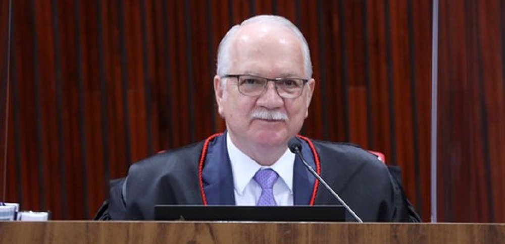 Edson Fachin toma posse como presidente do TSE na terça-feira (22)