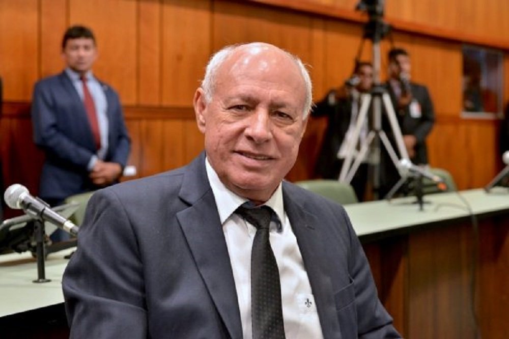 Deputado de GO é intubado com Covid em Brasília: “Infecção piorou”