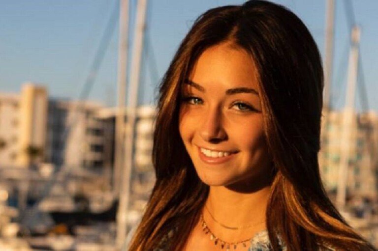 ava-majury-18022022092604183