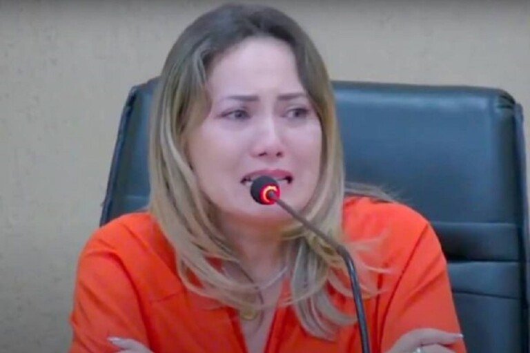vereadora-de-aparecida-de-goiania-em-goias-tem-microfone-cortado-ao-defender-mulheres-na-politica-600x400