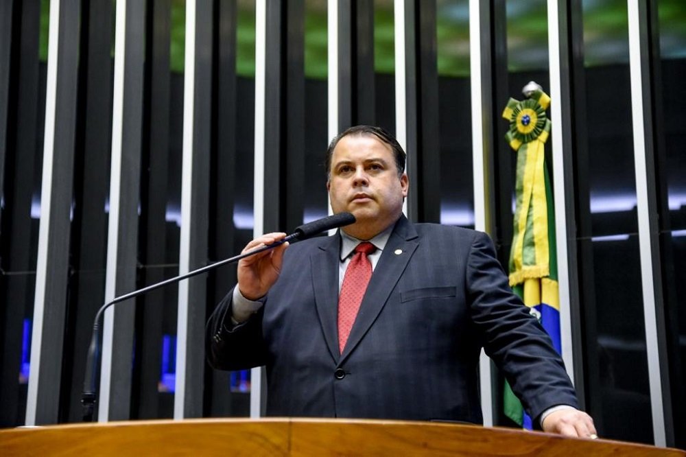 Julio Cesar Ribeiro entra com manifestação no MPF para que Netflix deixe de exibir o filme Como Se Tornar o Pior Aluno da Escola