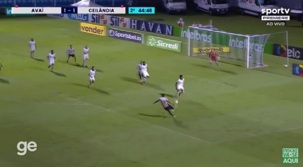Com gol no final, Ceilândia decide, vence Avaí e avança na Copa do Brasil