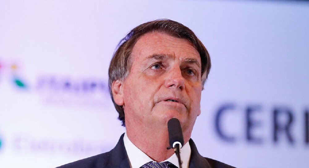 Bolsonaro diz que Petrobras não pode visar “exclusivamente ao lucro”