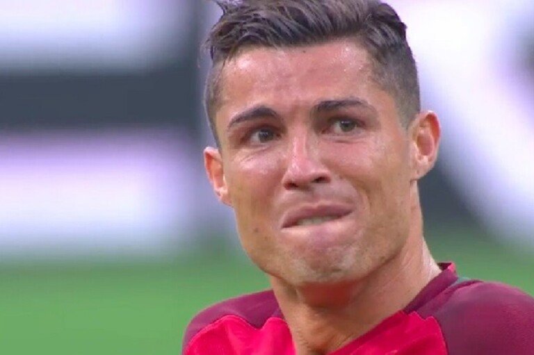 Devastado-Cristiano-Ronaldo-lamenta-falecimento-de-seu-filho-E-a-maior-dor-que-quaisquer-pais-podem-sentir