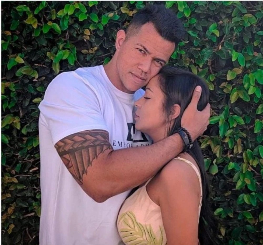 Personal trainer de Planaltina posta foto com esposa: “Aliança”