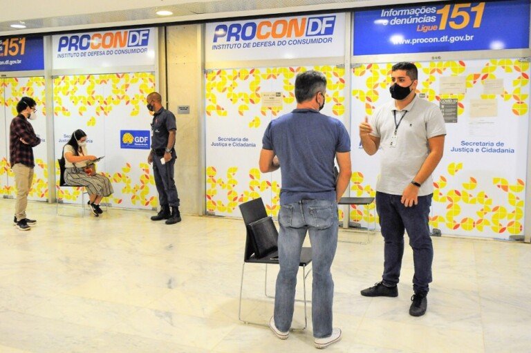 13.12.-Procon-fiscaliza-no-Natal.-Foto-Paulo-H.-Carvalho-Agencia-Brasilia2