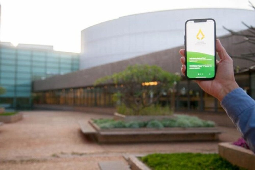 Giro Distrital : Lançamento do aplicativo CLDF Online e acordo da Elegis são destaque desta edição