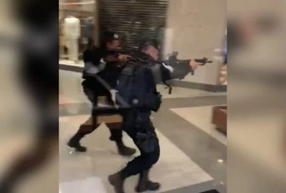 URGENTE: Assalto em Shopping: vídeos mostram pânicos de clientes com tiroteio;