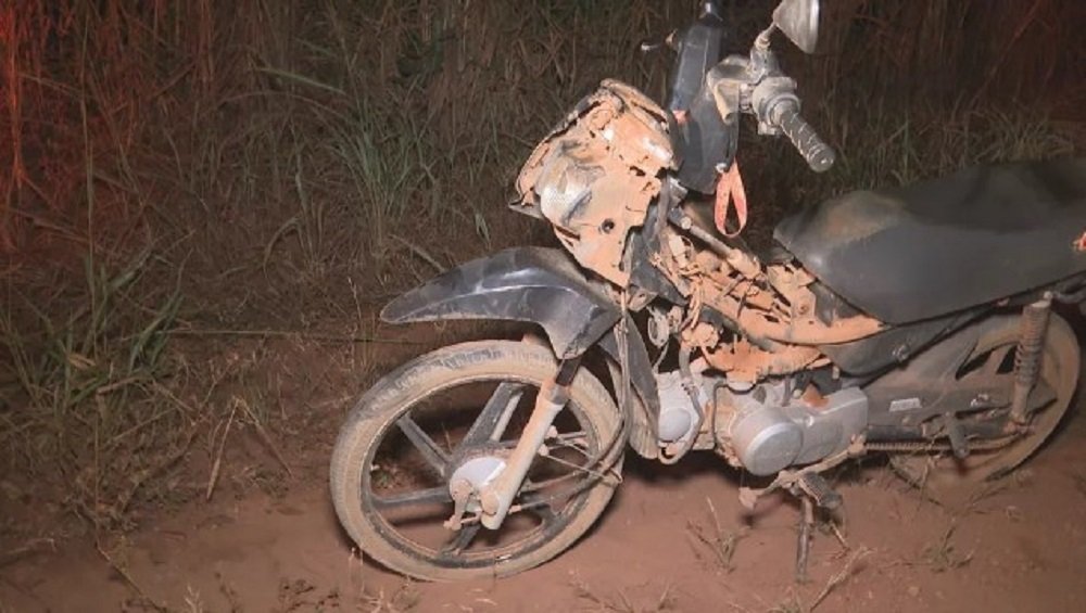 Motociclista morre depois de bater em trator, em Planaltina, no DF