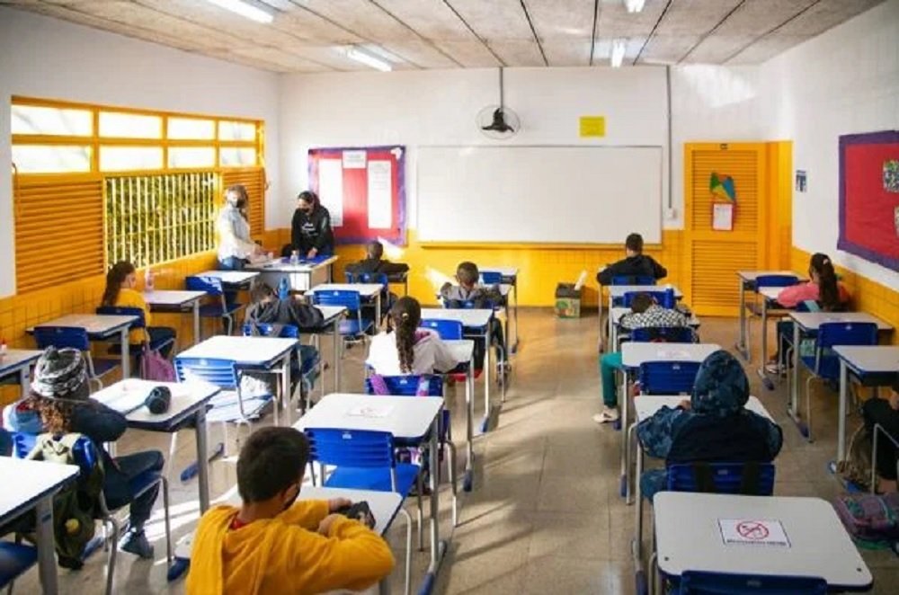 Rede pública de ensino ganha reforço de 506 novos servidores