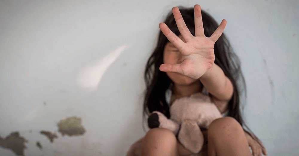 “Suspeito” | Morador da Estrutural é procurado pela polícia por estuprar a própria filha desde os 8 anos de idade