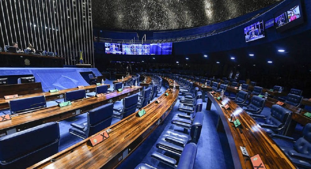 Senado aprova reajuste do salário mínimo e aumenta faixa de isenção do Imposto de Renda