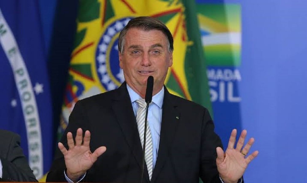 TSE abre ação contra Bolsonaro por uso de Planalto e Alvorada na campanha