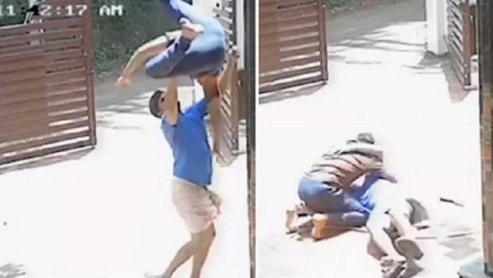 IMPRESSIONANTE: Homem agarra irmão e o salva de queda do telhado de casa, VEJA VÍDEO