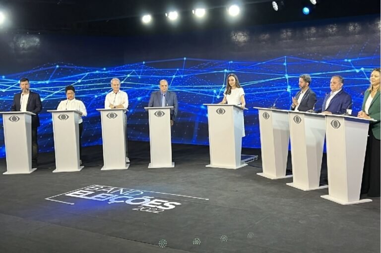 DEBATE
