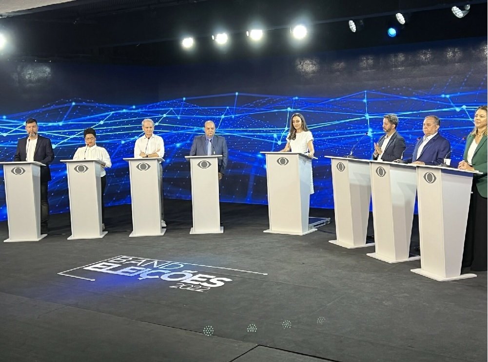 Ibaneis presta contas do governo e leva propostas no primeiro debate na TV