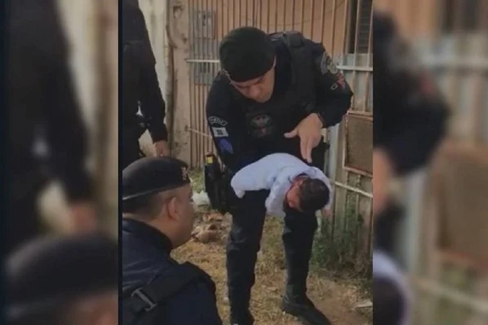 PM salva bebê engasgado com leite durante amamentação. Veja vídeo