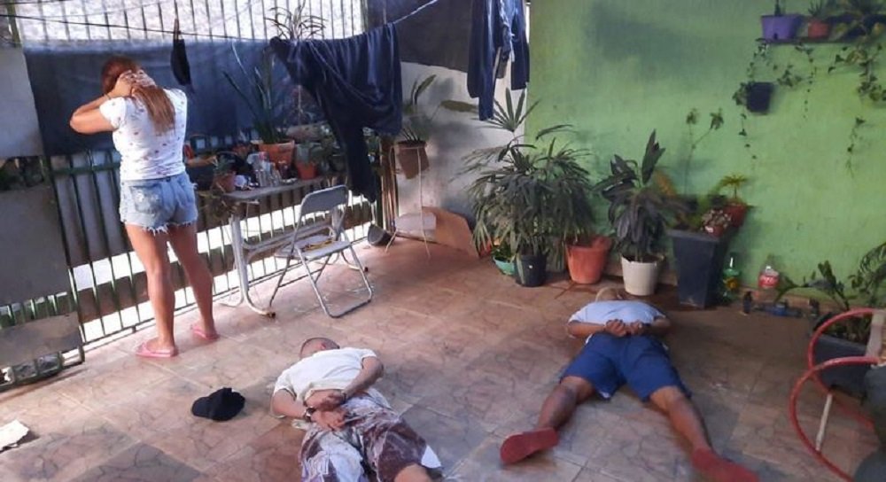 Polícia Civil prende grupo que assaltava postos de combustíveis no DF