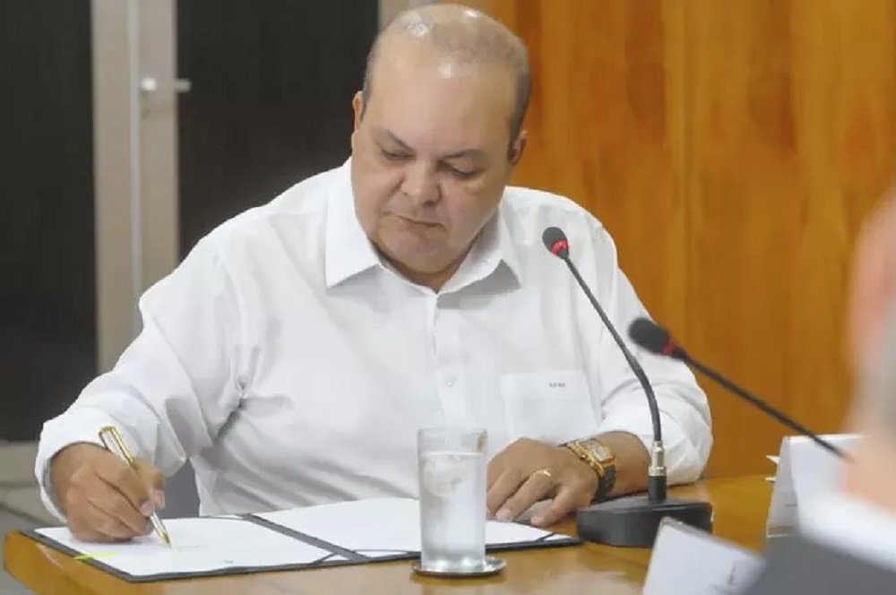 Governador Ibaneis (MDB) publica decreto que recria Secretarias de Fazenda e Planejamento