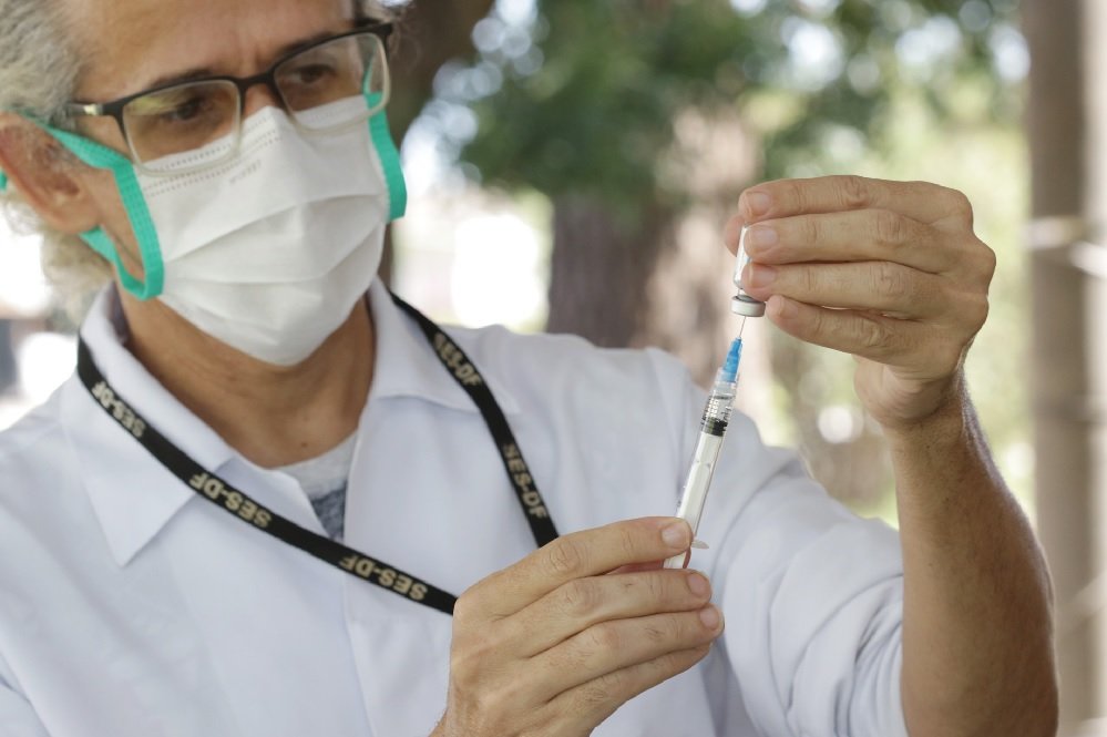 Vacinação contra pólio, tétano, sarampo e covid-19 neste sábado (22)
